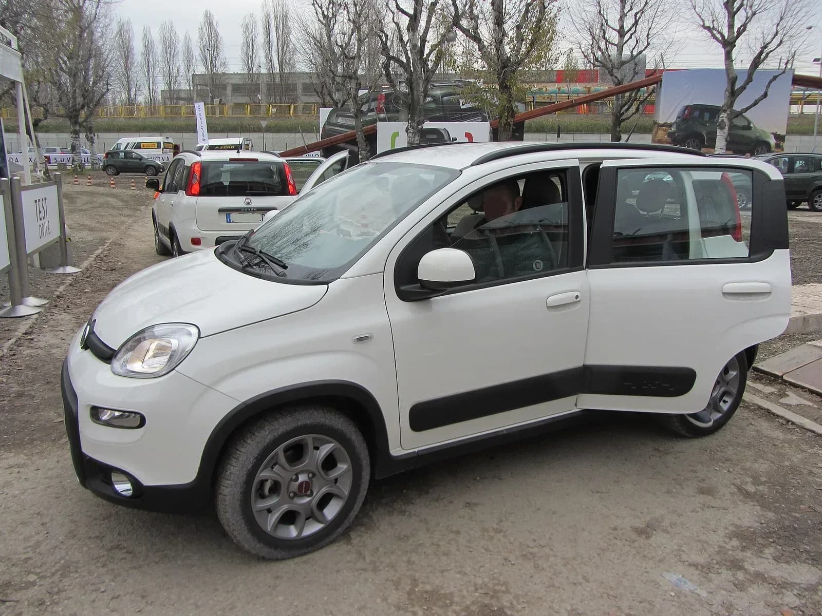 4x4 off-road - 12 - ITALY - Fiat Panda 4x4 Off-road test drive - Motorshow di Bologna 01 passenger